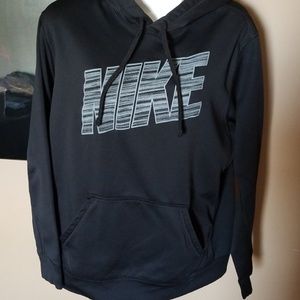 Nike therma fit hoodie
